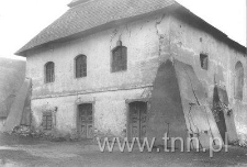 Synagoga w Janowcu od strony południowego zachodu