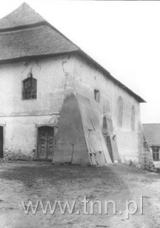 Synagoga w Janowcu od strony południowego zachodu