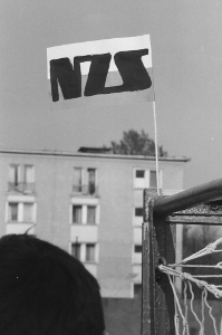 Flaga NZS na boisku przy ul. Langiewicza podczas meczu NZS AZS UMCS