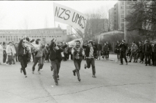 Mecz NZS UMCS kontra ZSP UMCS na boisku przy ul. Langiewicza w Lublinie 13.03.1989 r.