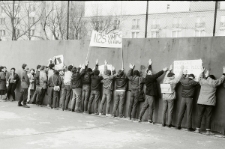 Mecz NZS UMCS kontra ZSP UMCS na boisku przy ul. Langiewicza w Lublinie 13.03.1989 r.