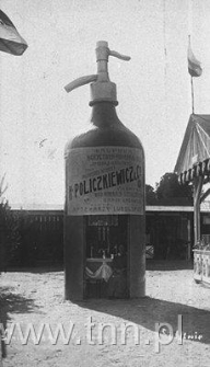 Stoisko Fabryki Wód Mineralnych Policzkiewicza na Wystawa Higieniczna w Lublinie w 1908 roku