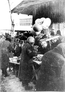 Targowisko przy ulicy Świętoduskiej w Lublinie