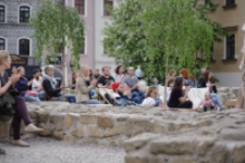 Poezja Unplugged: koncert Moniki Kowalczyk na Placu po Farze