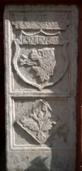 Ościeże portalu kamienicy Lubomelskich