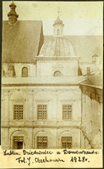 Dziedziniec klasztoru Dominikan&oacute;w