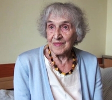 Czerniej&oacute;wka i stawy pana Sachsa - Teresa Piątkowska - fragment relacji świadka historii [WIDEO]