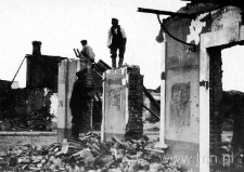 Ruiny ulicy Dworskiej w Kurowie