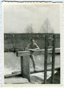 Mężczyzna na moście