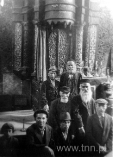 Wnętrze synagogi w Kurowie