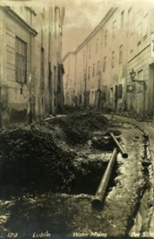 Budowa wodociągu na Starym Mieście