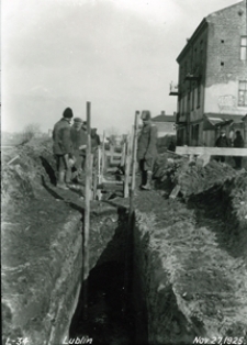 Budowa wodociągu - listopad 1925 roku