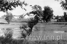 Pałac p. Schencka od strony stawu