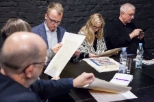 Uczestnicy seminarium "Opowiedzieć / ślady"