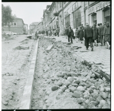 Remont chodnika przy ulicy Świętoduskiej