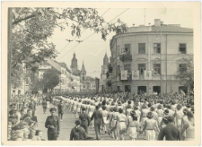 Poch&oacute;d pierwszomajowy na Krakowskim Przedmieściu w Lublinie