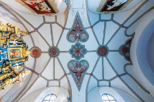 Dekoracja sztukatorska sklepienia prezbiterium - Kościół rzymskokatolicki pw. św. Wojciecha w Wąwolnicy