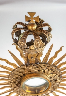 Monstrancja - Kości&oacute;ł rzymskokatolicki pw. św. Wojciecha w Wąwolnicy