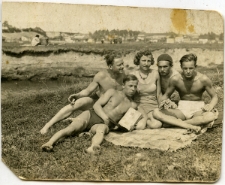 Wypoczynek na łące nad Bystrzycą w Lublinie