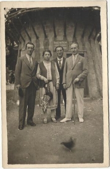 Laja Obersztern z domu Flam-Grad i Chaim Wulfowicz (od prawej), Antwerpia