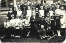 Zdjęcie grupowe uczniów szkoły podstawowej nr 17 w Lublinie