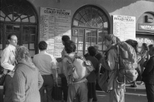 Dworzec Kolejowy PKP. Widok od strony peron&oacute;w