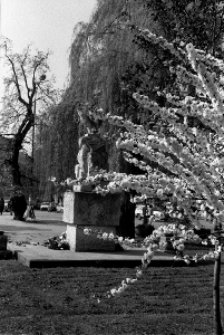 Pomnik Konstytucji 3 Maja na Placu Litewskim w Lublinie