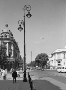 Krakowskie Przedmieście w Lublinie, widok od strony poczty na skrzyżowanie z ulicami Kołłątaja i 3 Maja