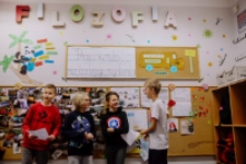 Między szeptem, a krzykiem. Warsztat opowieści.