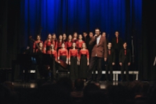 Głos-rozgłos. Koncert w Teatrze Starym prowadzi Maciej Tuora