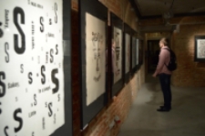 Wystawa afiszy typograficzno-kaligraficznych Oleksija Chekala