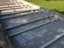 Schody Poezji, ulica P&oacute;łnocna. Wiersz Wisławy Szymborskiej