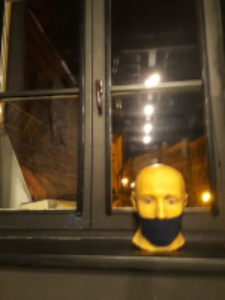 1 dzień życia. 00:00, Stare Miasto, Brama Grodzka