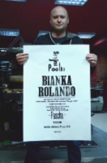 Zdjęcie afisza przygotowanego na okoliczność spotkania autorskiego z Bianką Rolando wok&oacute;ł jej książki "Pascha"