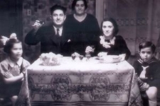 Rodzina Zalcman, od lewej Zalcman Josephine, Zalcman Szlama, Rajsfeld Ruchla Necha z domu Erenlib, Zalcman Hena Resia z domu Rajsfeld i Zalcman Henry; Antwerpia, około 1936
