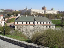 Widok na zabudowania przy kościele św. Wojciecha w Lublinie