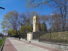 Kapliczka przy Alejach Racławickich