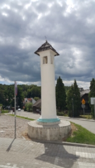 Kapliczka na ul. Szkolnej w Kazimierzu Dolnym