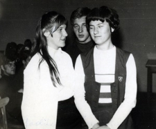 Teresa Gajkoś, Dobrosław Bagiński i Jadwiga Czarnecka - uczniowie Państwowego Liceum Sztuk Plastycznych w Lublinie