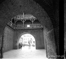 przejście Bramy Krakowskiej