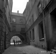 Brama Rybna - widok od ulicy Rybnej