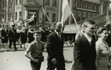 Poch&oacute;d pierwszomajowy w 1973 r.