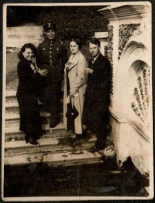 Wsp&oacute;lna fotografia przy źr&oacute;dełku miłości