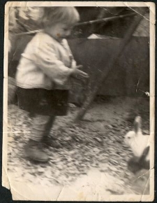 Marta (lub Anna) Gierczak z kr&oacute;likiem