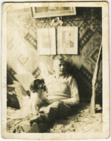 J&oacute;zef Gierczak ze swoim psem "Piratem"