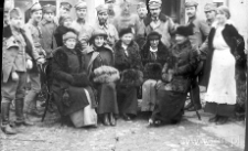 Damy i... żołnierze