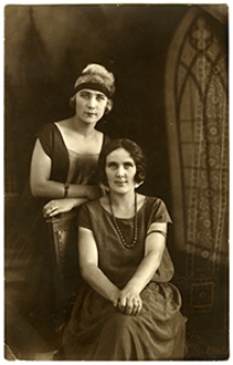Portret dwóch kobiet