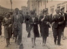 To idzie młodość...