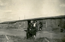 Zofia Siwek (Szwajgier) w zbrojarni