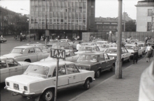 Post&oacute;j taks&oacute;wek przy Dworcu Gł&oacute;wnym PKP w Lublinie